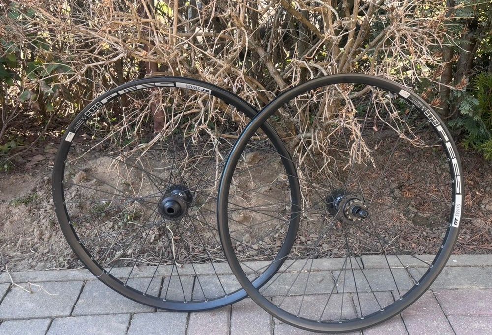 Komplet kół Dt swiss 533D 26