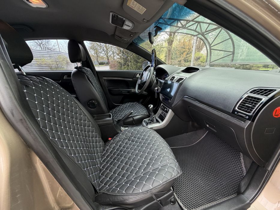 Geely Emgrand EC7 2013 год 1.8 ( 123.000 пробега ) не крашен