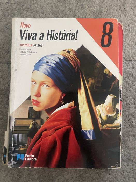 Varios livros escolares do 8 a 11 ano