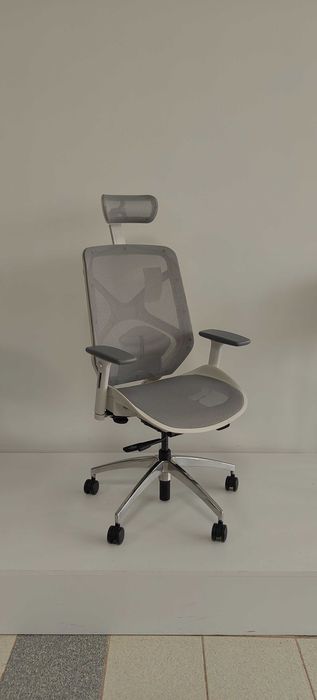 Fotel biurowy, ergonomiczny, regulowany, krzesło do biura, biurka HERO | WYPRZEDAŻ EKSPOZYCJI