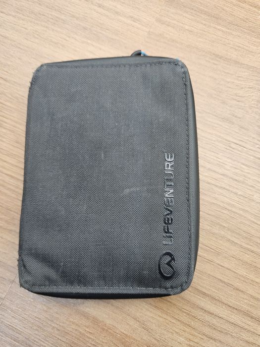 Portfel Lifeventure Recycled RFiD Mini Travel Wallet - navy