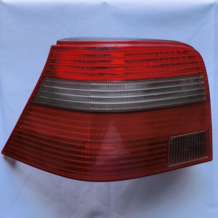 Farolins traseiros VW Golf 4 Pacific TDI GTI V6 R32
