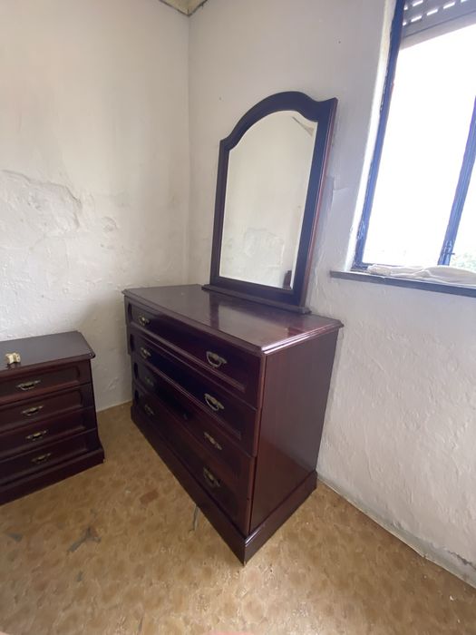 Cómoda em Madeira