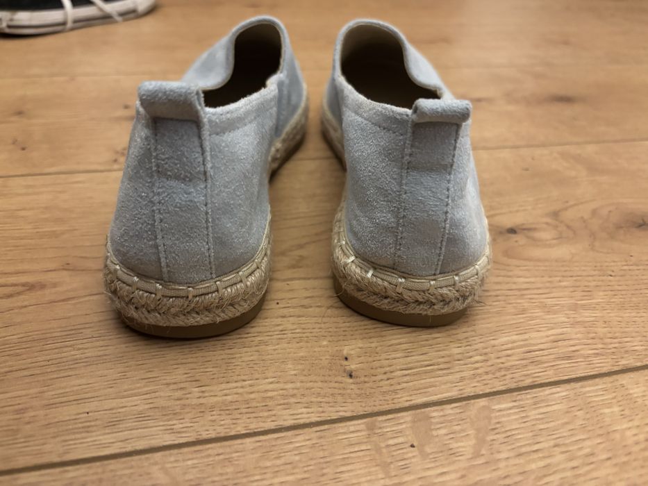 nowe niebieskie skorzane espadryle