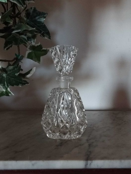 Frasco de Perfume em Cristal Antigo