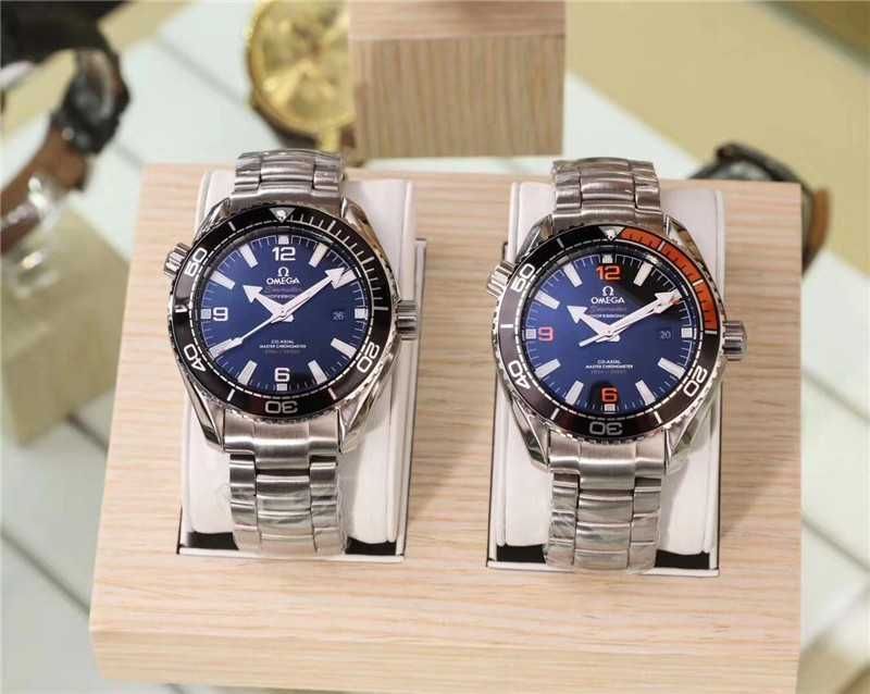 Годинник автоматичний OmegaSeamaster Planet Ocean 600M Biały/Stal Ø43.5 mm ref. 215.30.44.21.04.001