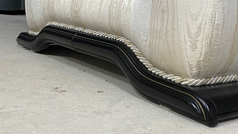 Elegancki komplet wypoczynkowy 3+2+1 w klasycznym stylu