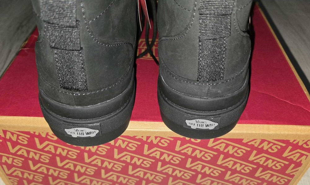 Sneakersy VANS Colfax Boot r.42,5
