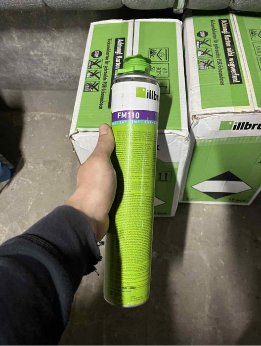 Piana montażowa Illbruck FM110 750ml