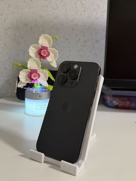 iPhone 16 Pro 128 GB Black Titanium
