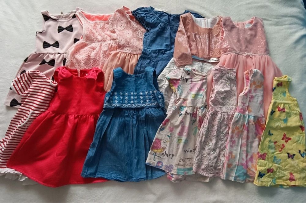 13 sukienek dla 3-4 latki