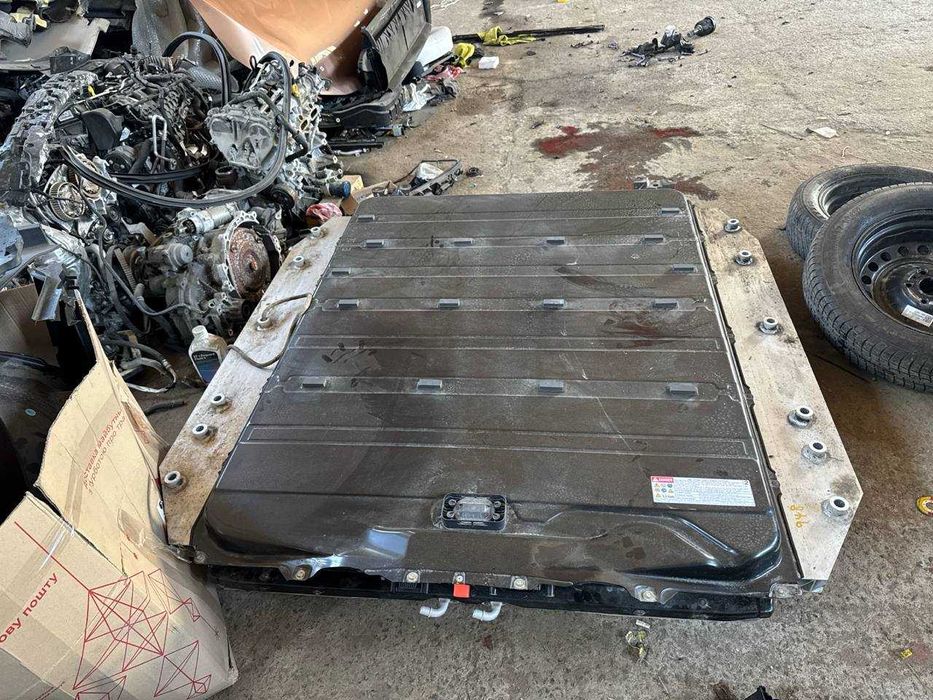 Батарея акумулятор 72.82 kWh Тойота Toyota bZ4X 2022 -: 4 200