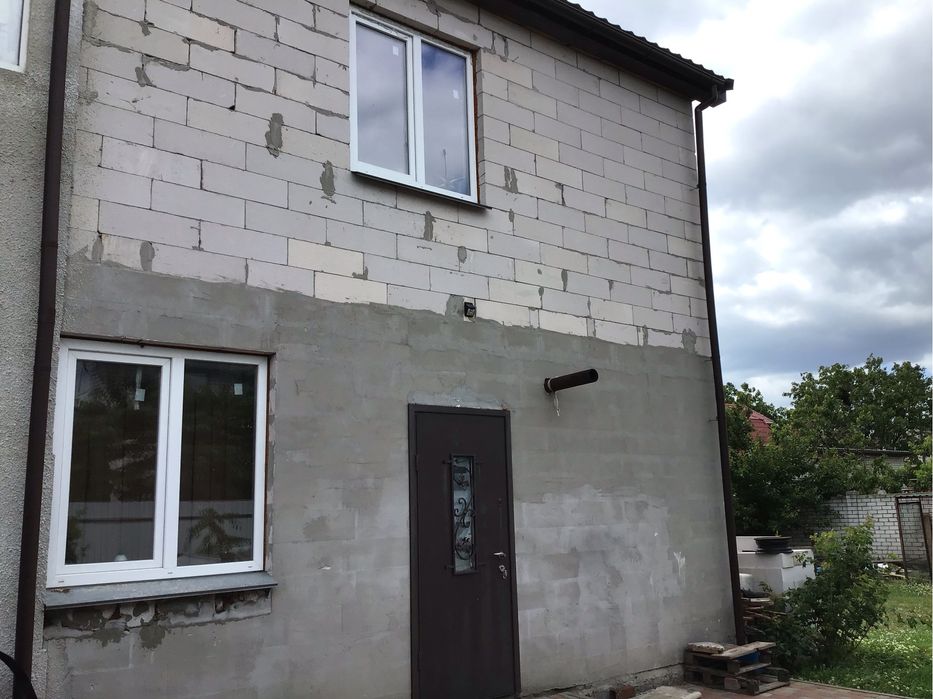 Пропонується на продаж таунхауз в районі молокозаводу