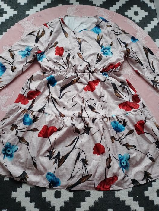 Sukienka damska kwiaty zwiewna