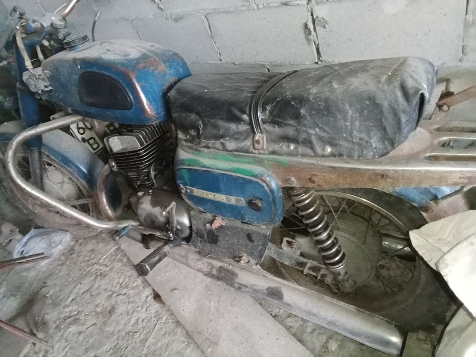 Продам мотоцикл мінськ 125 з новими запчастинами по запчастинах