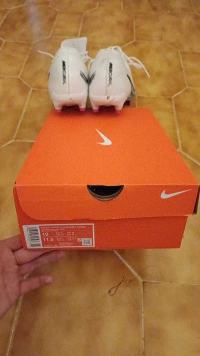 Nike Mercurial 20€ com caixa usado 1 vez tamanho 44
