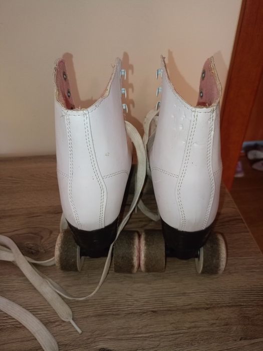 Białe wrotki rozmiar 37 Nils Extreme