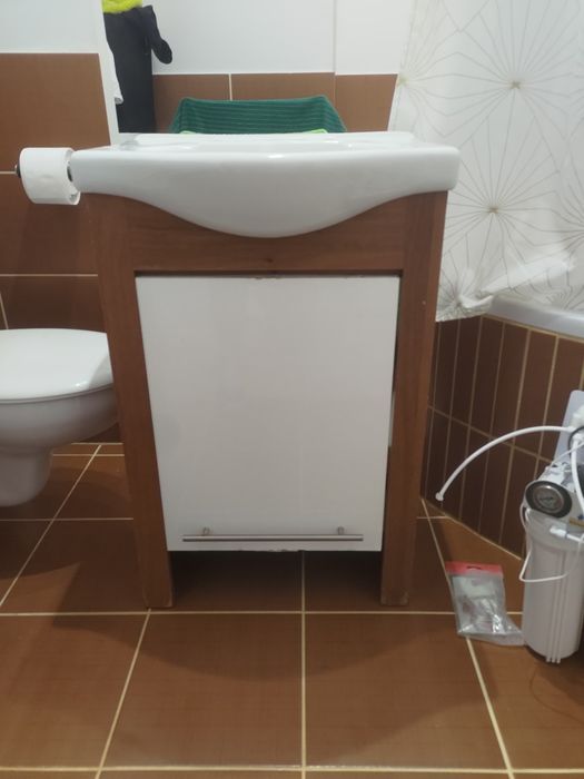 Szafka z umywalką za darmo
