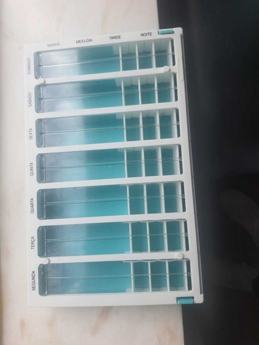 Caixa Semanal de Medicação
