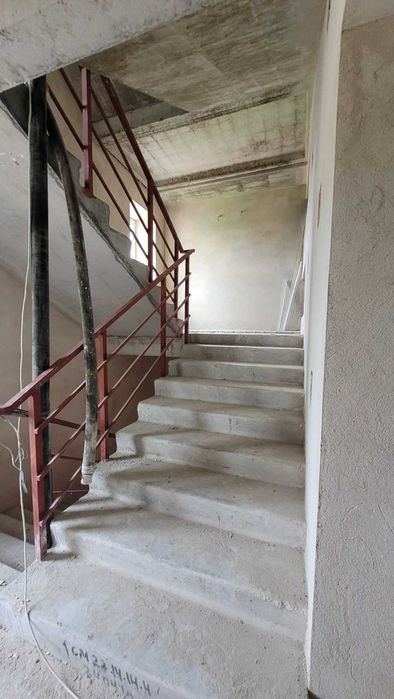 1кім квартира в новобудові від ЛСТМ