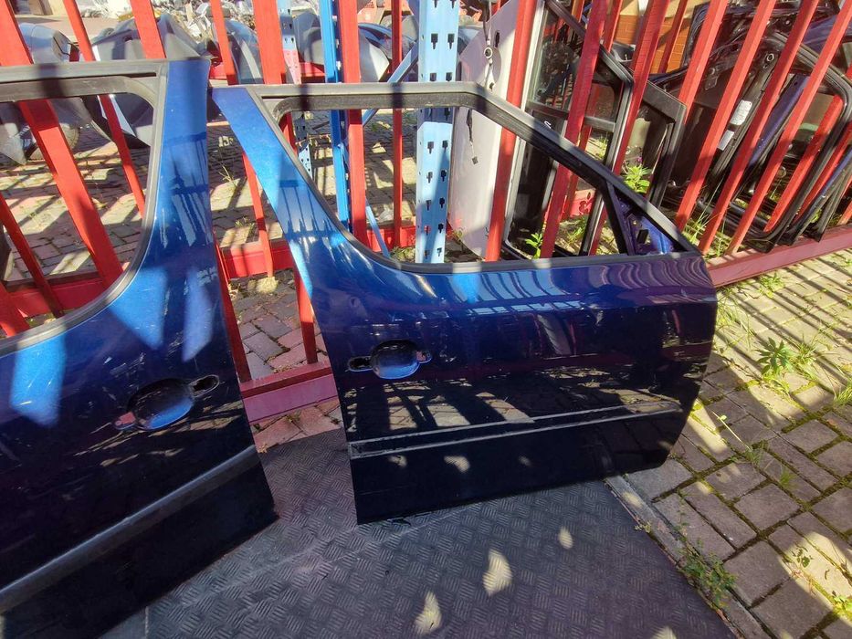 Дверь передняя Шкода Румстер 2006-2015