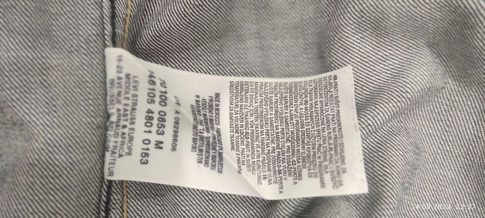Продам джинсовий піджак Levi's