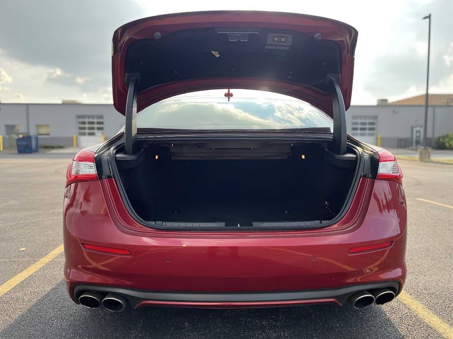 Maserati Ghibli      2019