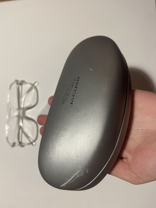 Прозорі компʼютерні окуляри