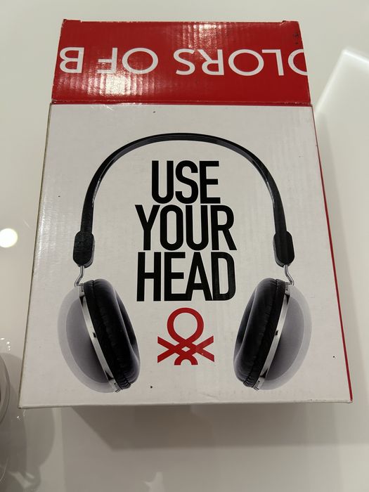 Auscultadores Benetton