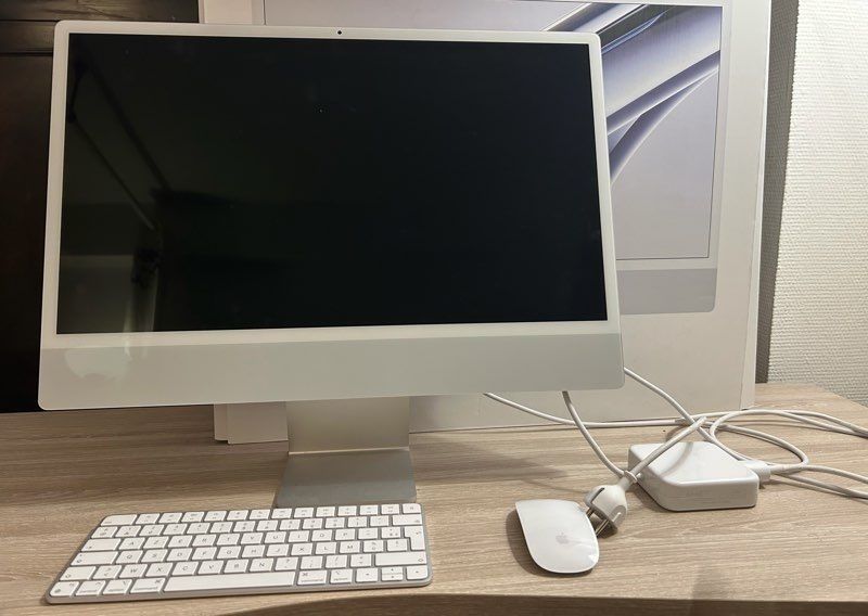 iMac M3 8/256gb NOVO
