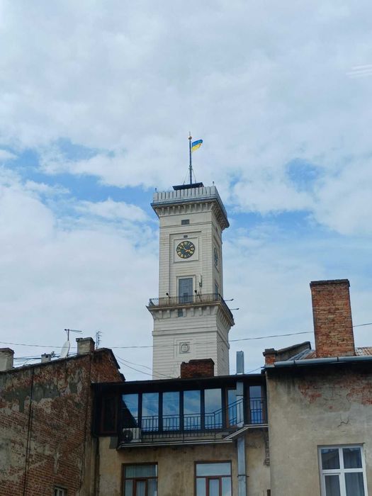 здається в оренду 1кім квартира з ремонтом район площі Ринок
