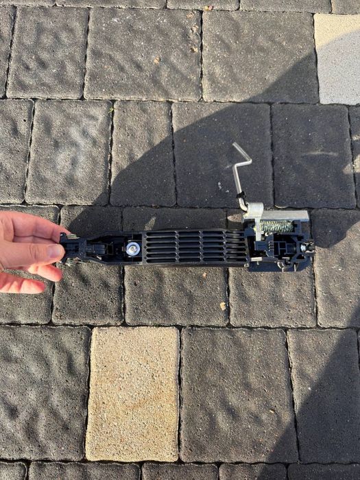 Передні праві та задні ручки дверей Mazda Cx-5 2019 рік