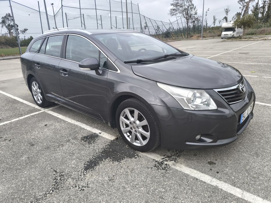 Toyota Avensis SW 2.0 D4D foto 2