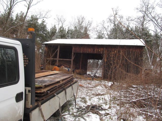 Rozbiórki i skup stodoł, desek , starego drewna, wymiana desek STODOŁA