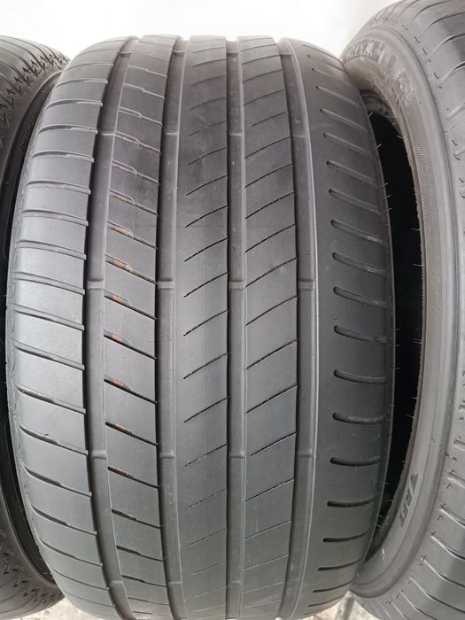 Літні шини 305/40 R20  Bridgestone Alenza 001(RFT)	2020рік