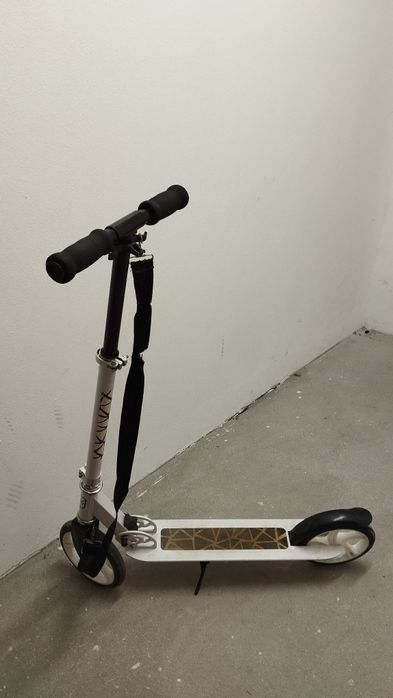 Hulajnoga Scooter z pudełkiem