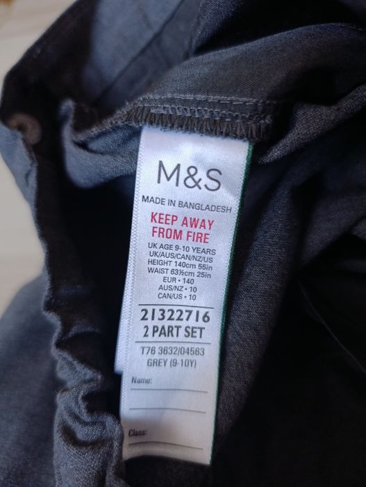 Spodnie garniturowe Marks Spencer 134-140