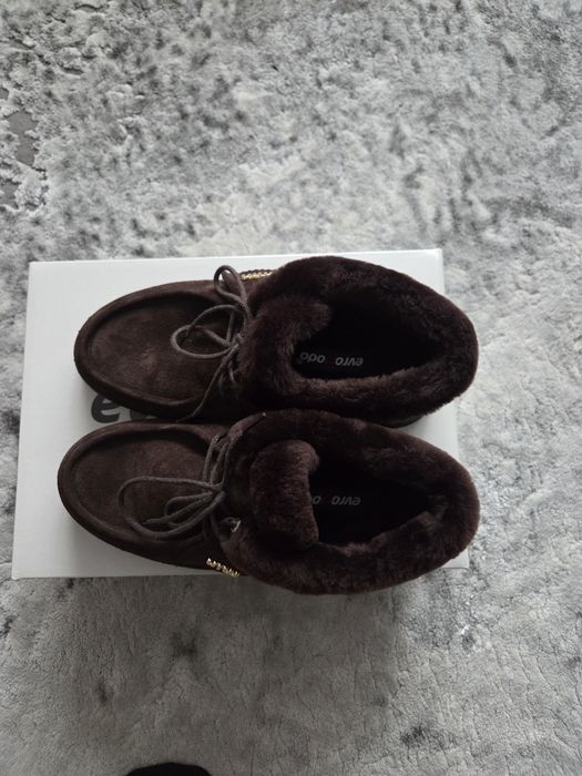 Уггі,  лофери Miu Miu 37