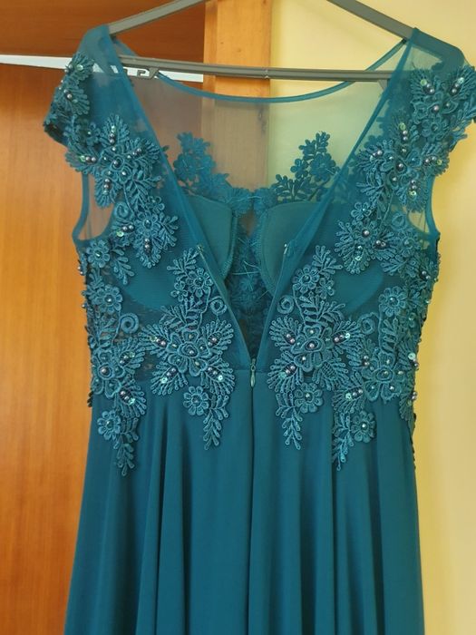 Vestido de  cerimónia.