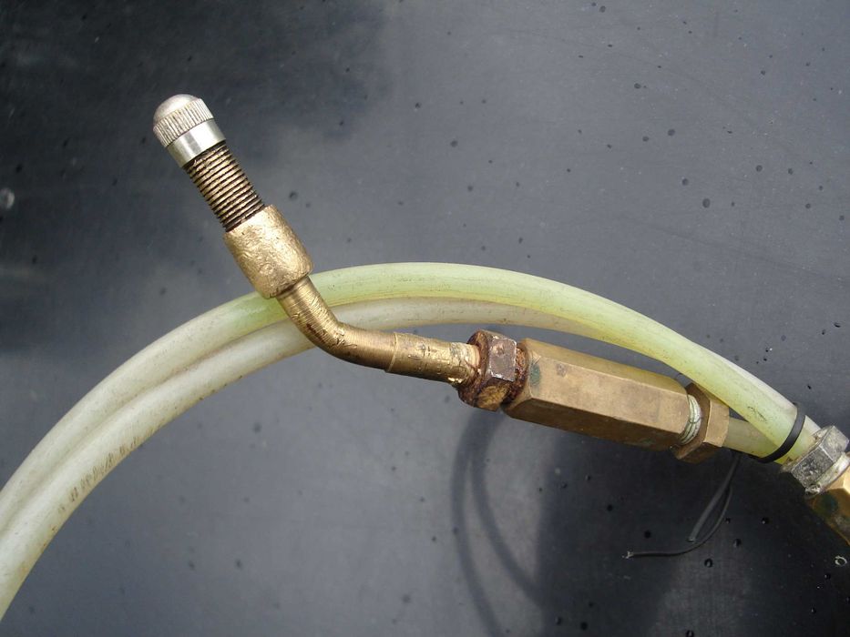 Pompka do zawieszenia hydrogas MGF ,Rover.
