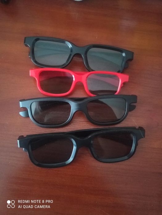 З d очки для кинотеатра