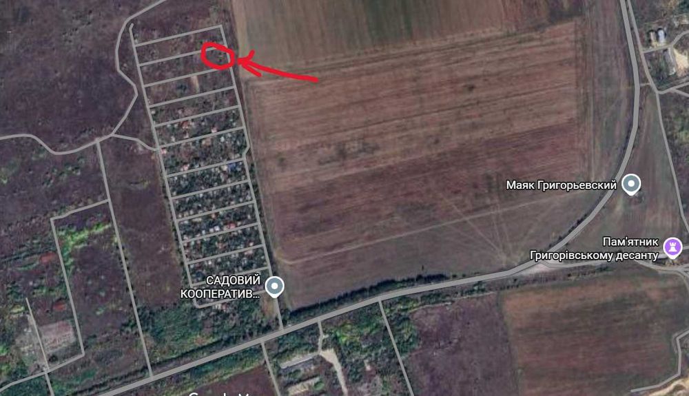 Продам участок с летним домиком рядом с морем