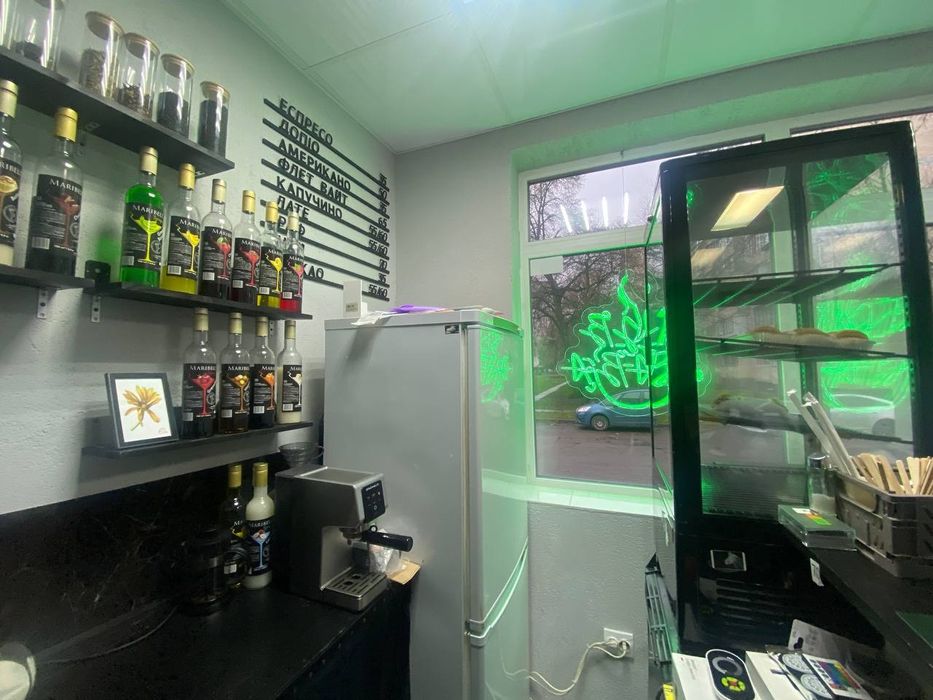 Продаж кав'ярні біля парку совки