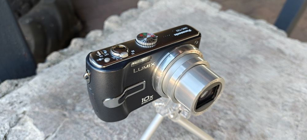 Panasonic Lumix DMC-TZ2