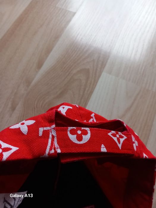 LV supreme czapeczka uniwersalna