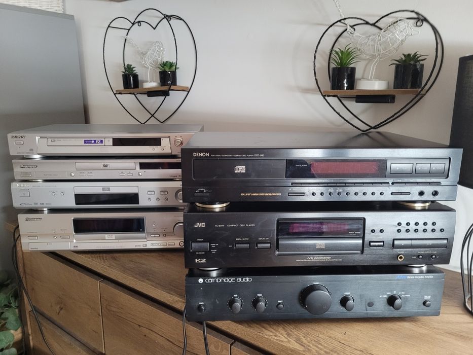 6 CD za 50 zł ! Sprzęt AV . Płyty . Kasety . DVD . Tanio ! Zerknij !