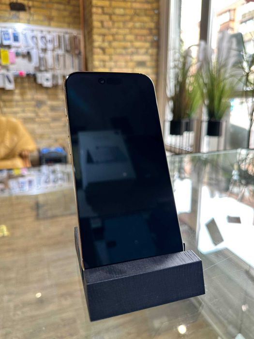 iPhone Air 256Gb Gold | Стан 4.8/5 | АКБ 100% (143 цикли) | 3 місяці гарантії | Магазин