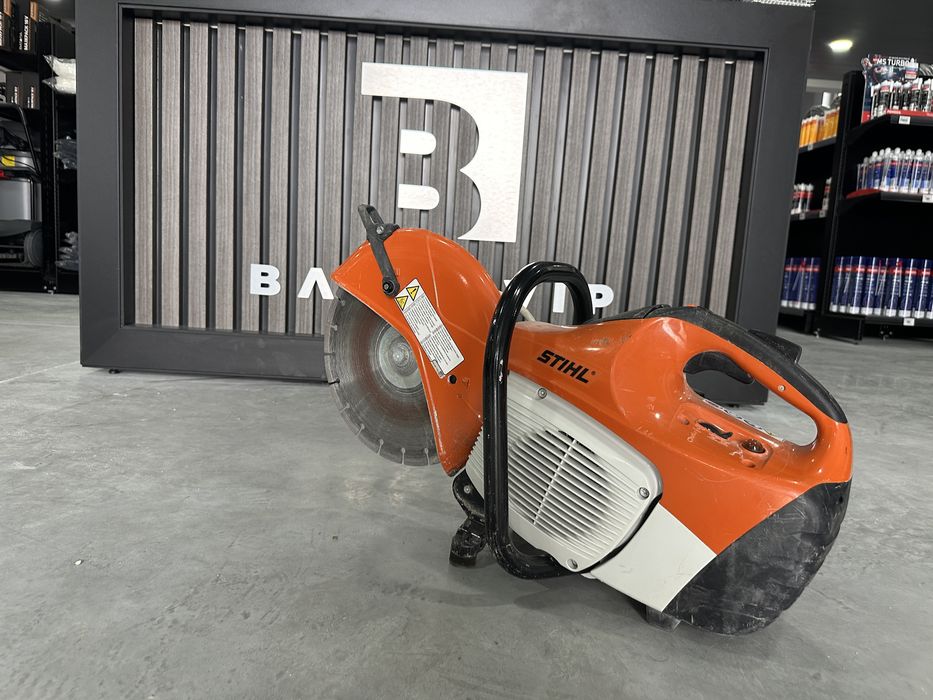 Aluguer: Cortadora de Betão Sthil (Gasolina)