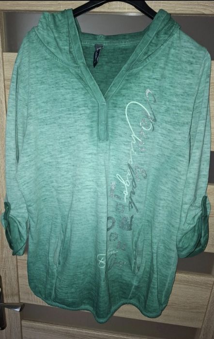 Bluza z kapturem  40/ 42