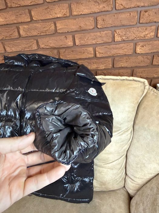 Куртка Moncler нова